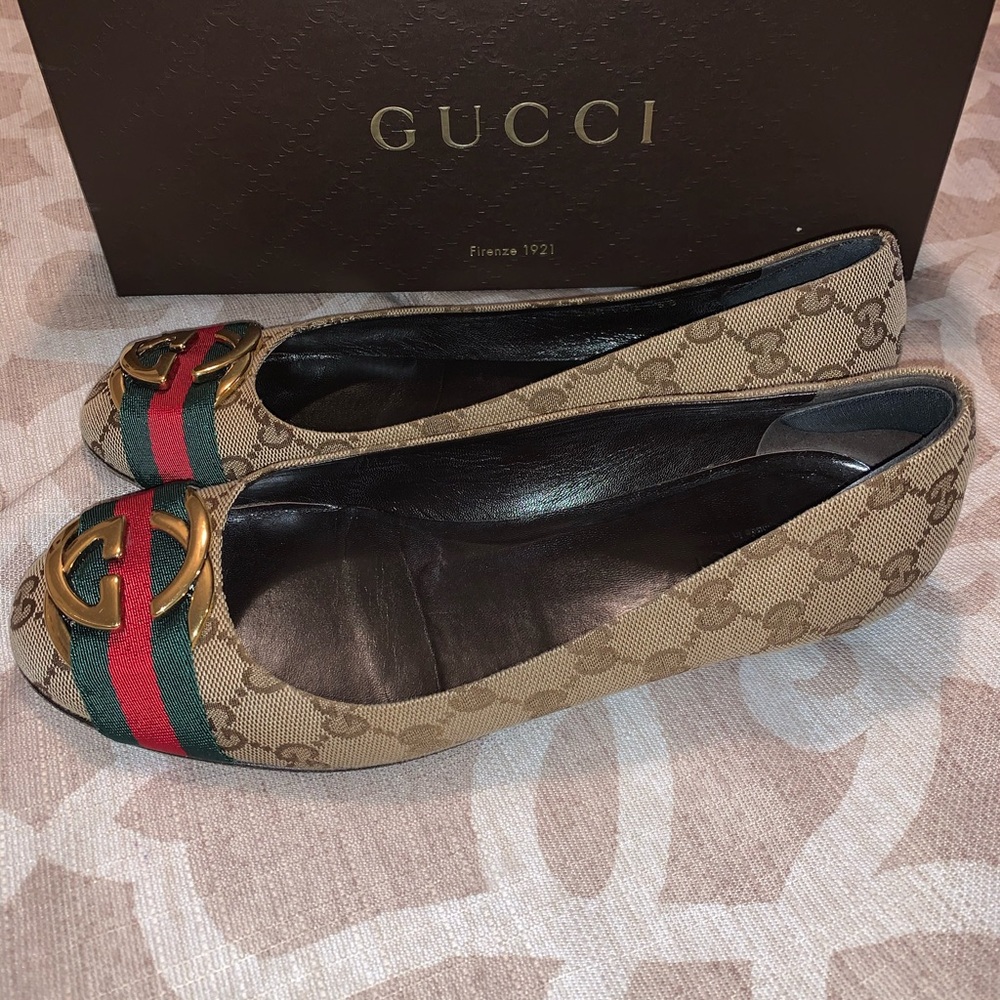 Authentic Gucci GG Flats
